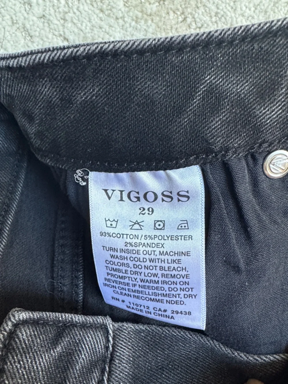 Vigoss Women's Marley Straight Charcoal Black High-Rise Skinny Jeans - Picture 4 of 6